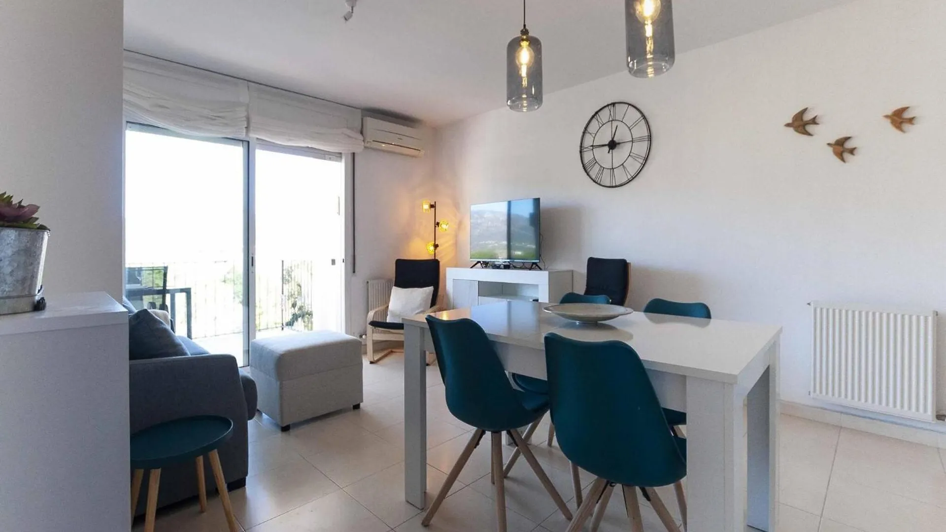 Beautiful Apartment In Roses With Pool 0*,  Spanje